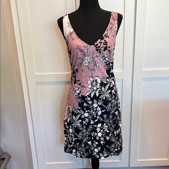 Newport News Pink and Navy Patterned Dress - Picture 1 of 8